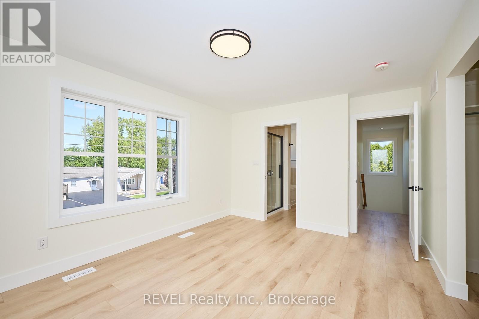 Upper Unit - 4650 Belfast Avenue, Niagara Falls, Ontario  L2E 4G3 - Photo 12 - X13649240
