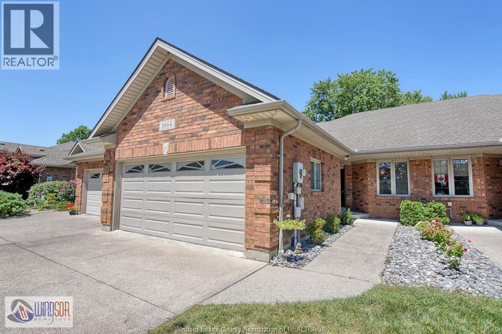1664 Naples, Lasalle, Ontario  N9J 3Y9 - Photo 2 - 26019163