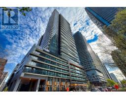 703 - 117 BROADWAY AVENUE, Toronto, Ontario