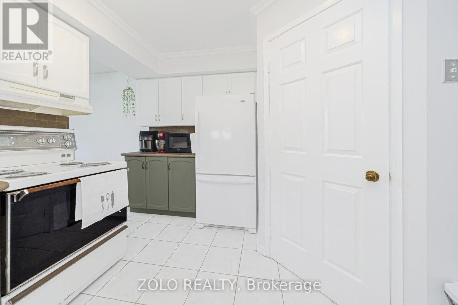 105 - 310 Mill Street S, Brampton, Ontario  L6Y 3B1 - Photo 11 - W13649026