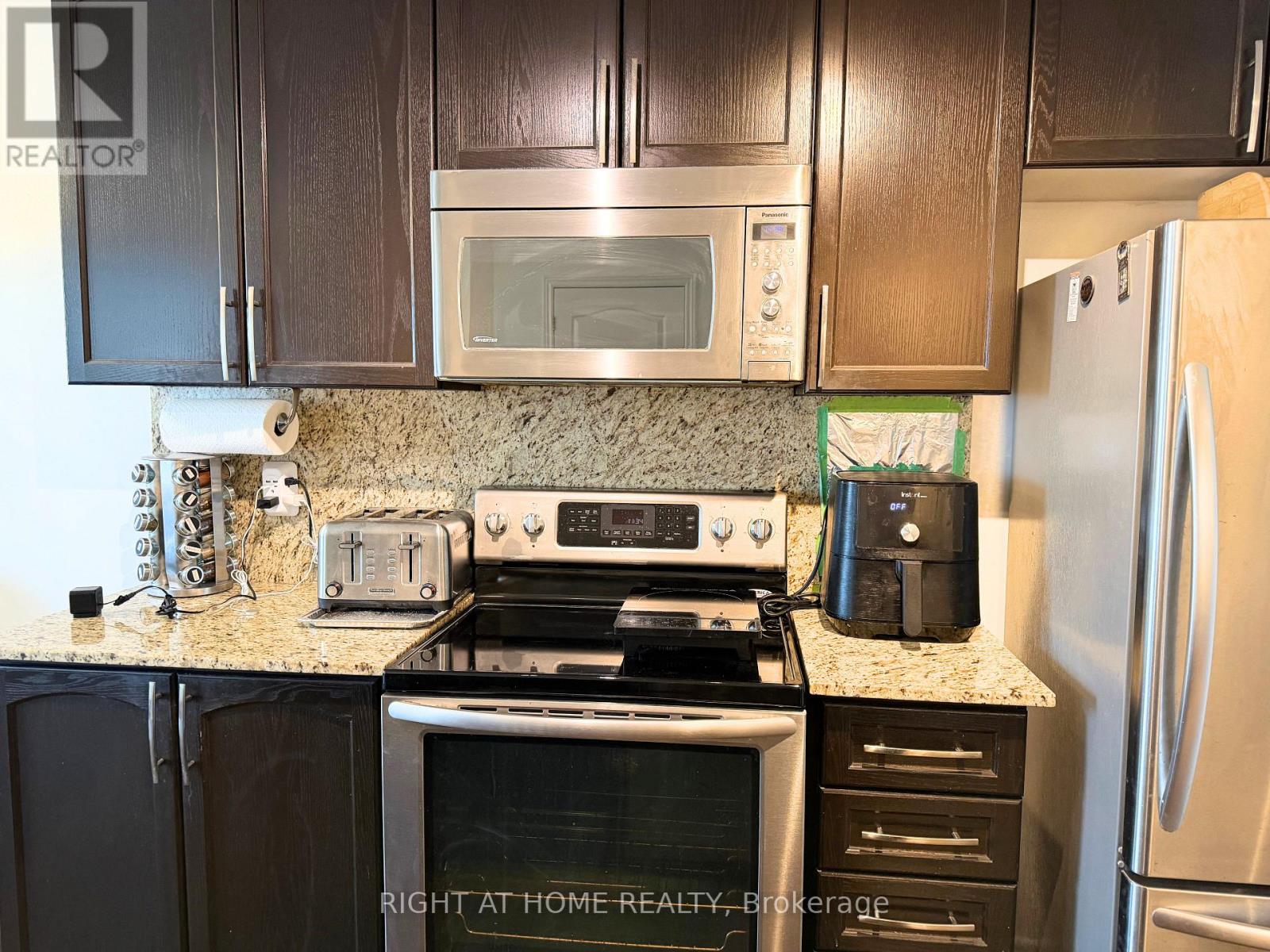 308 - 1419 Costigan Road, Milton, Ontario  L9T 2L4 - Photo 17 - W13649036