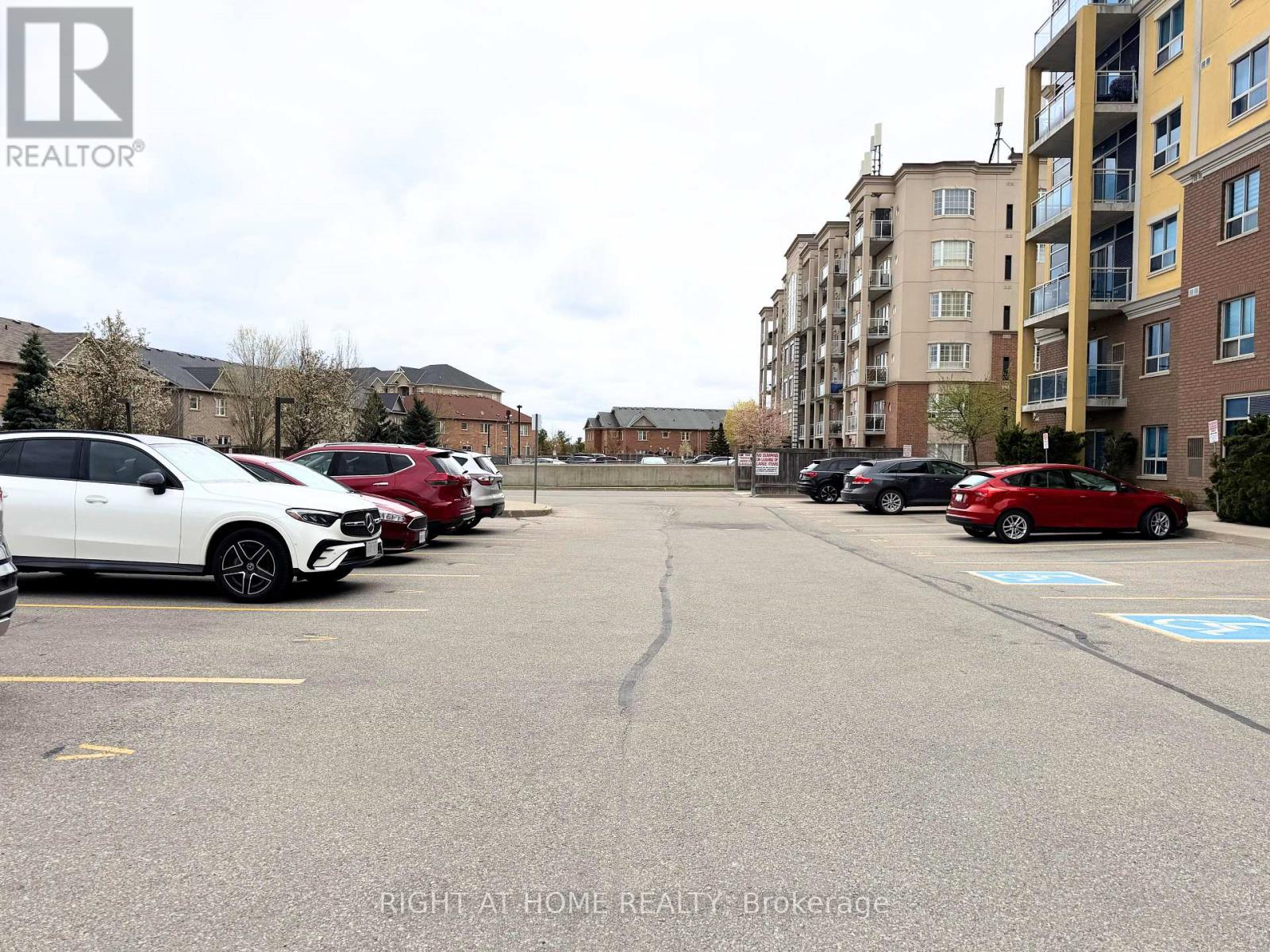 308 - 1419 Costigan Road, Milton, Ontario  L9T 2L4 - Photo 6 - W13649036