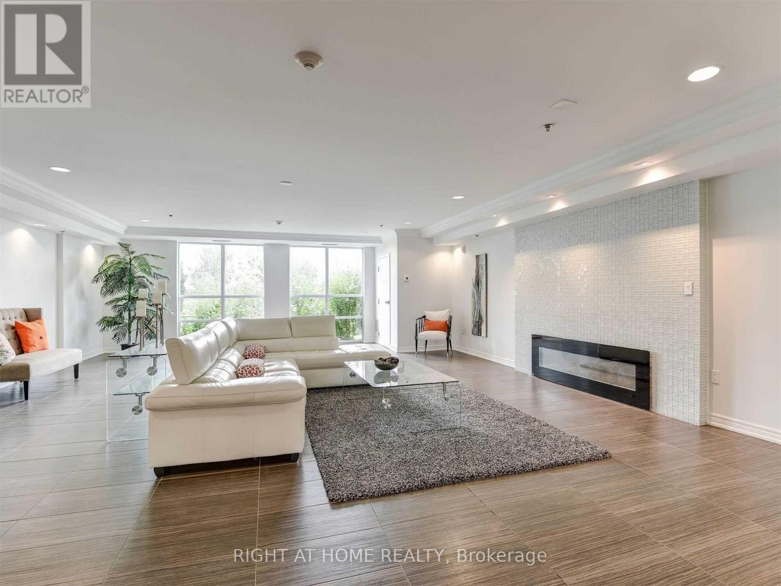 308 - 1419 Costigan Road, Milton, Ontario  L9T 2L4 - Photo 8 - W13649036