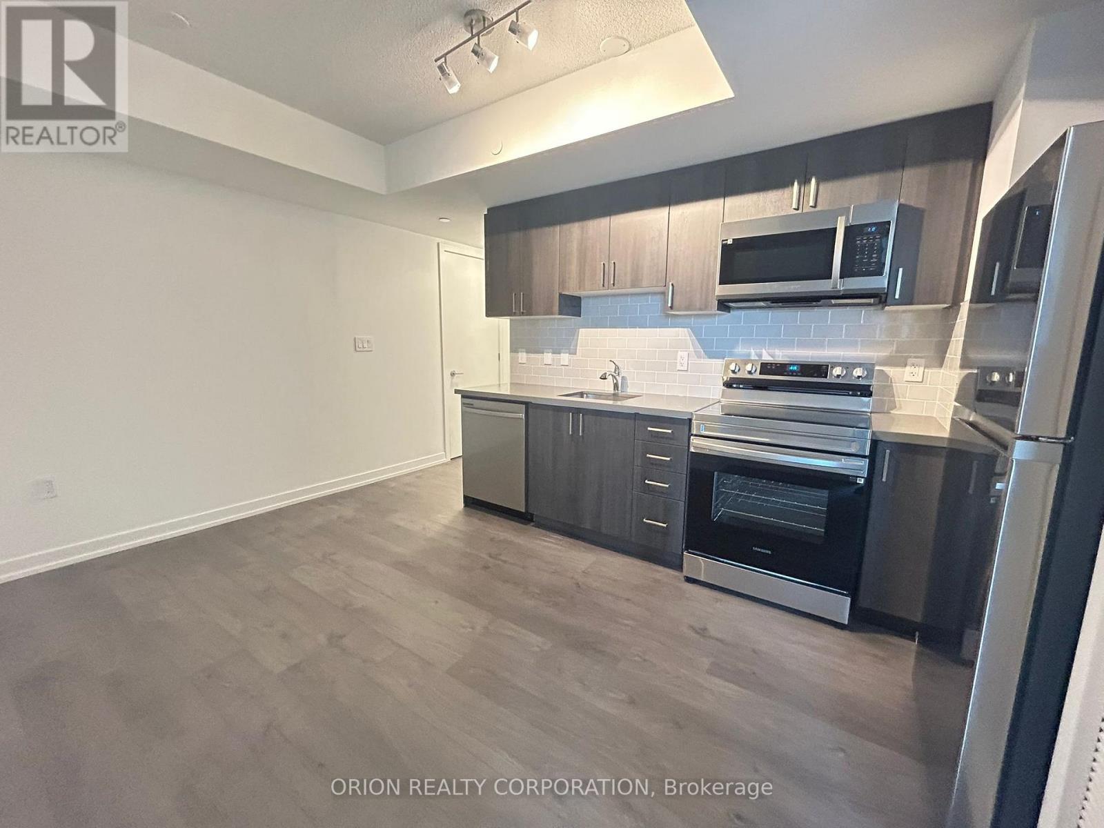427 - 556 MARLEE AVENUE