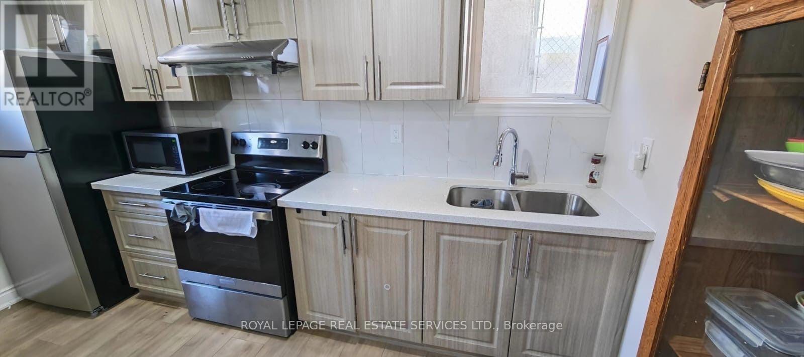 Basement - 4264 Brandon Gate Drive, Mississauga, Ontario  L4T 3K4 - Photo 7 - W13649080
