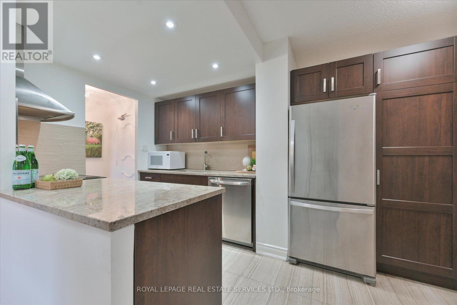 309 - 812 Burnhamthorpe Road, Toronto, Ontario  M9C 4W1 - Photo 15 - W13649116