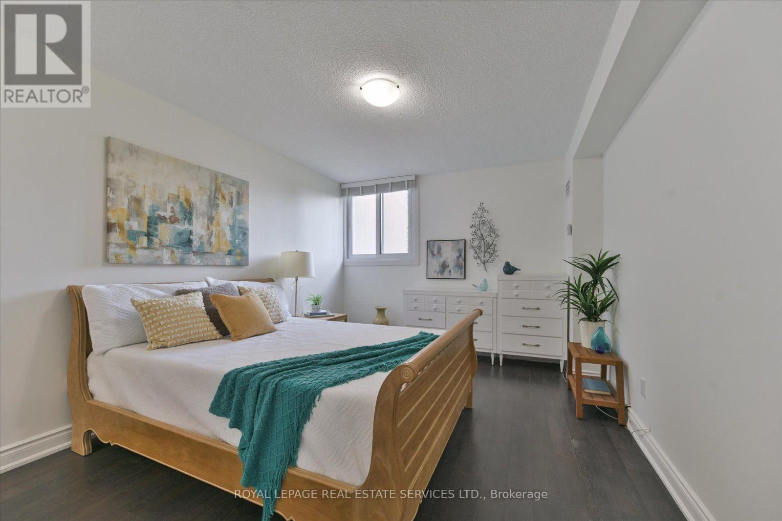 309 - 812 Burnhamthorpe Road, Toronto, Ontario  M9C 4W1 - Photo 17 - W13649116
