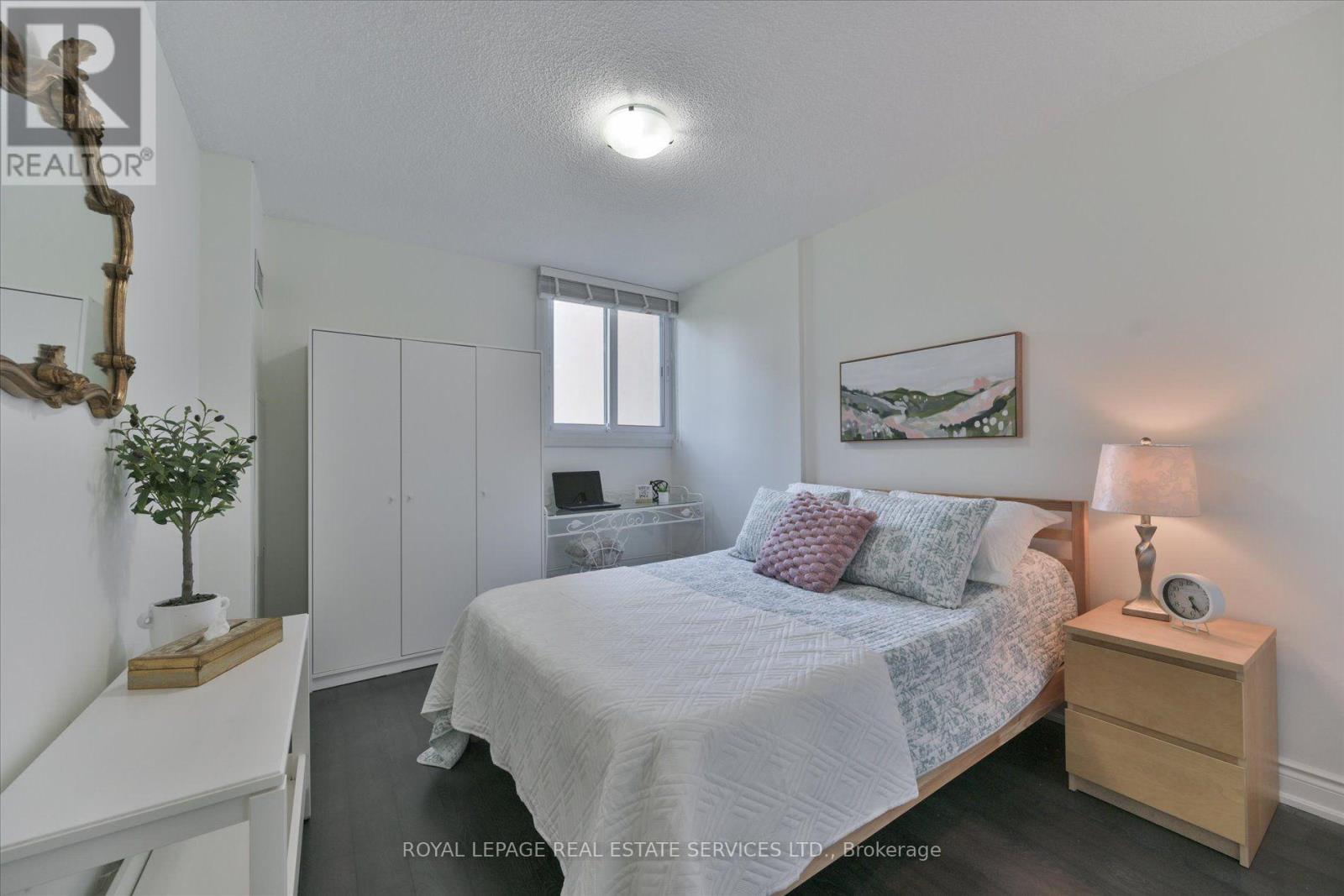 309 - 812 Burnhamthorpe Road, Toronto, Ontario  M9C 4W1 - Photo 20 - W13649116