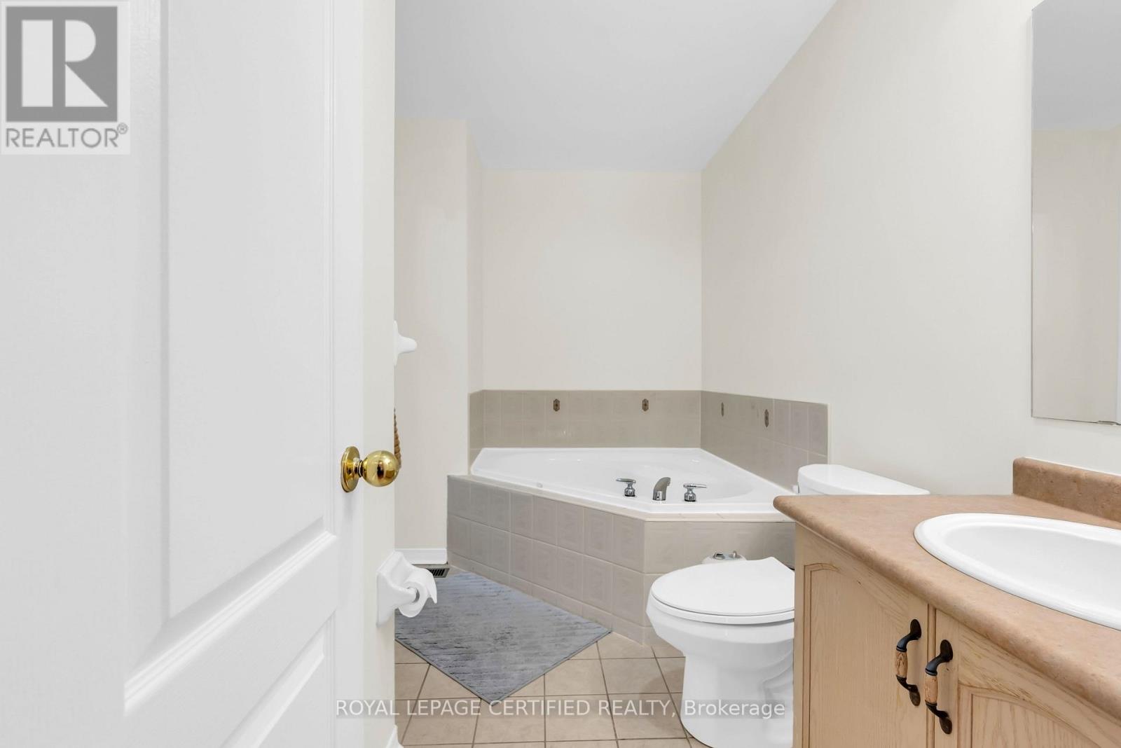 13 Heartleaf Crescent, Brampton, Ontario  L7A 2B9 - Photo 23 - W13649154