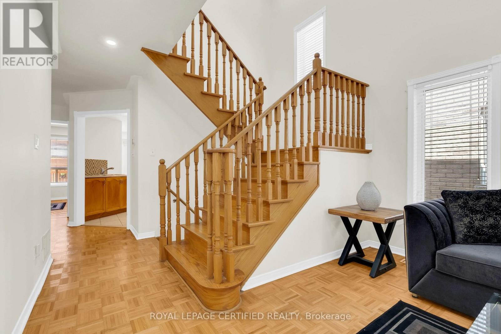 13 Heartleaf Crescent, Brampton, Ontario  L7A 2B9 - Photo 7 - W13649154