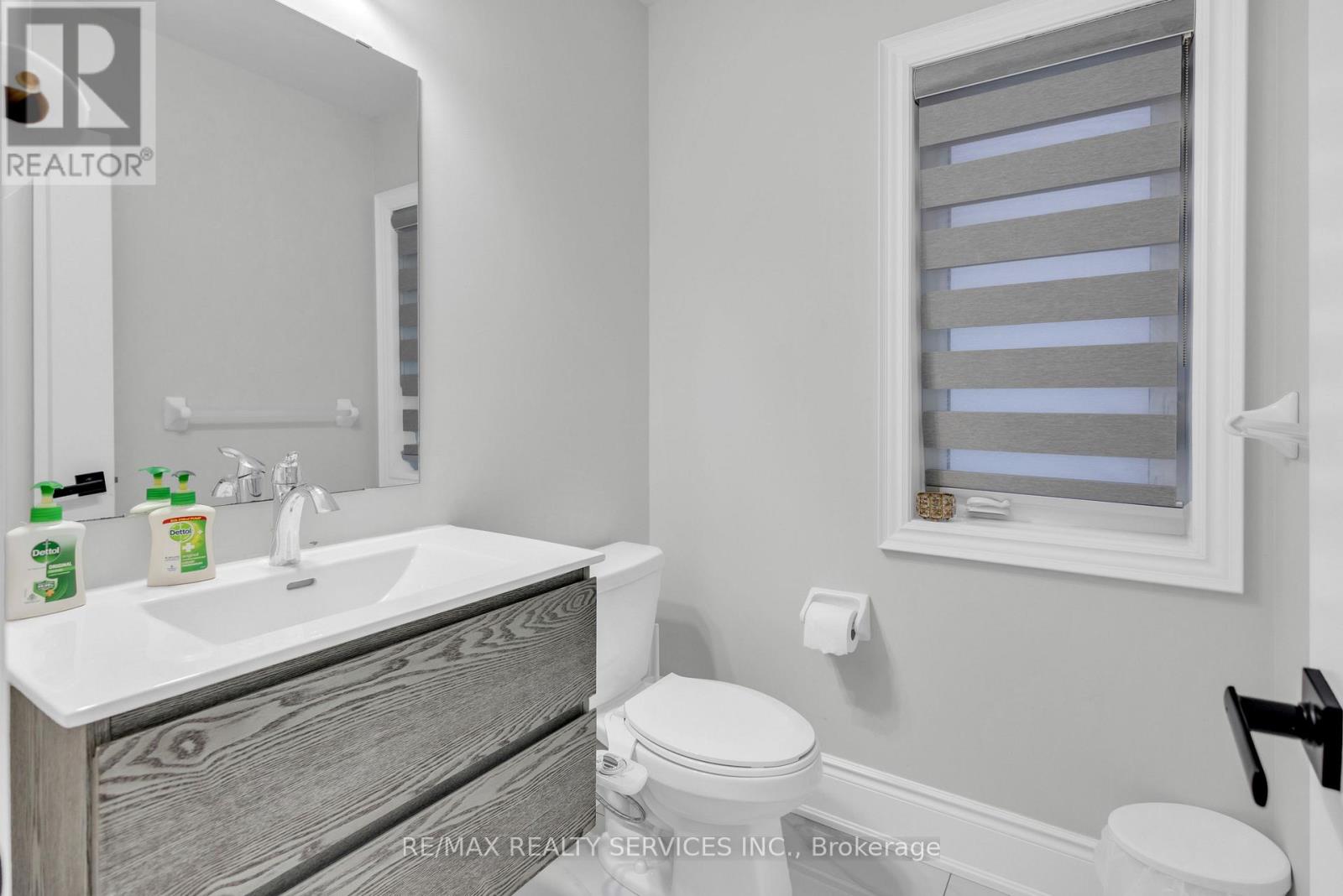 40 Rosewell Crescent, Halton Hills, Ontario  L7G 0N3 - Photo 20 - W13649166