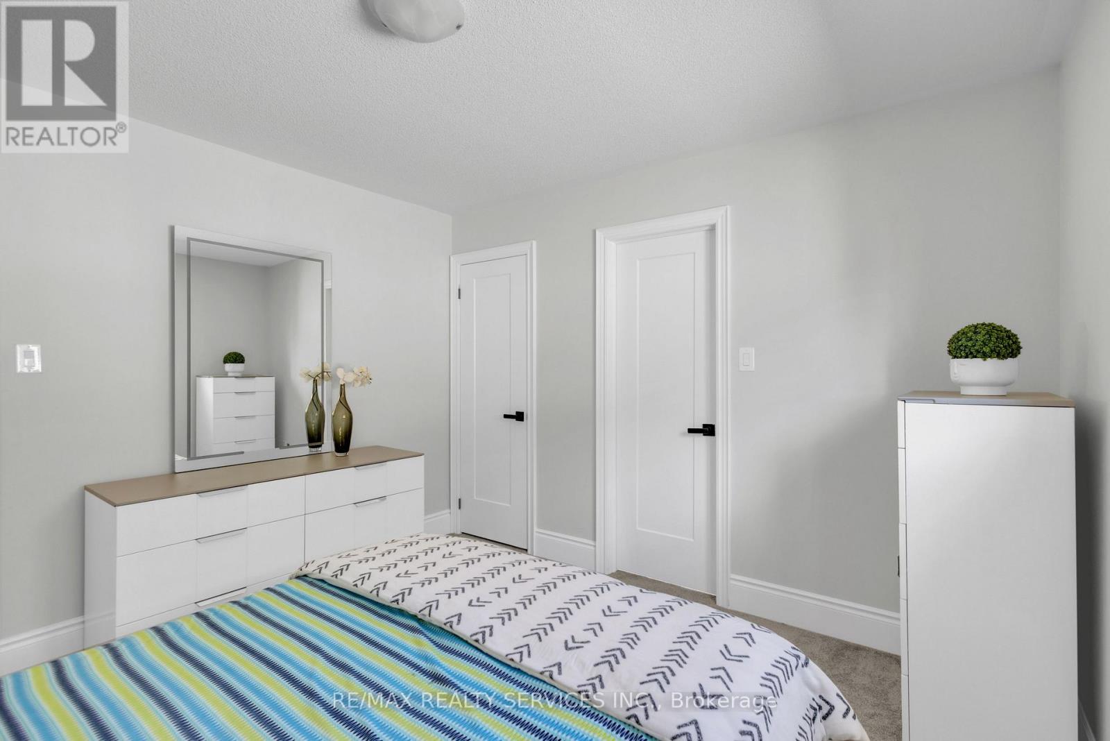 40 Rosewell Crescent, Halton Hills, Ontario  L7G 0N3 - Photo 32 - W13649166