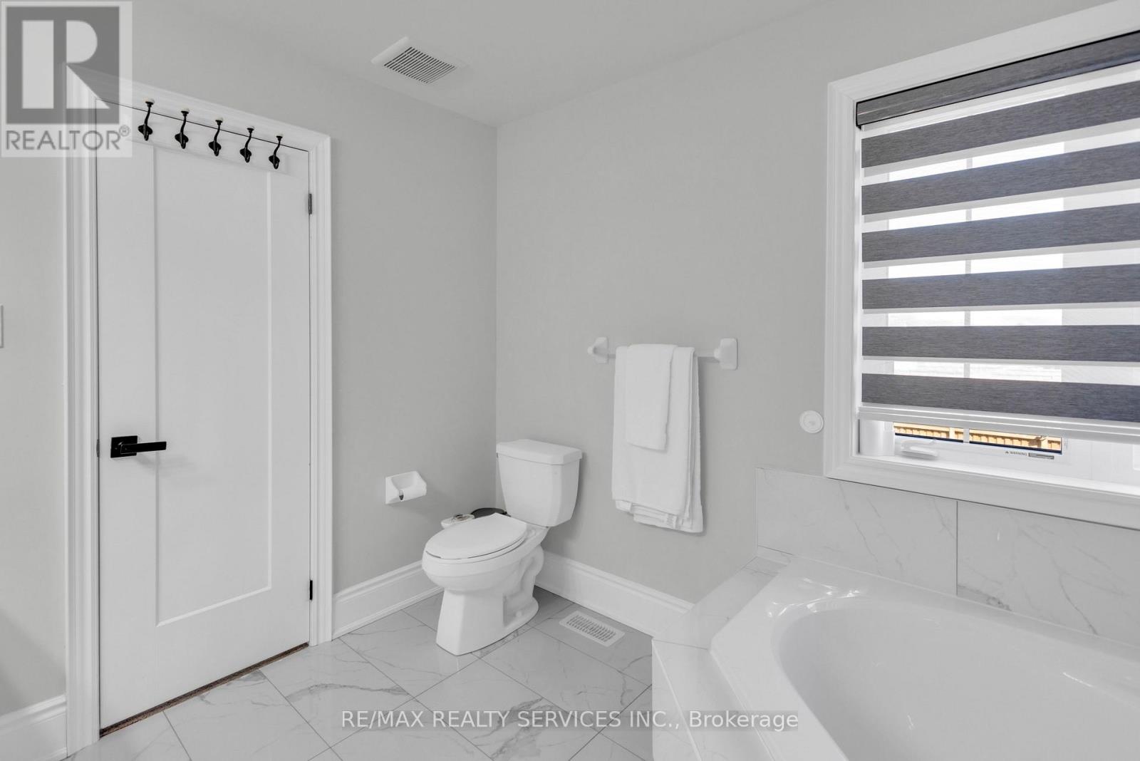 40 Rosewell Crescent, Halton Hills, Ontario  L7G 0N3 - Photo 37 - W13649166
