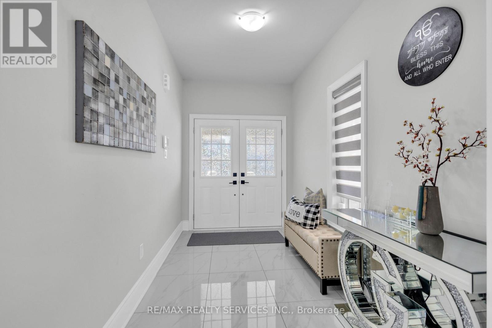 40 Rosewell Crescent, Halton Hills, Ontario  L7G 0N3 - Photo 7 - W13649166