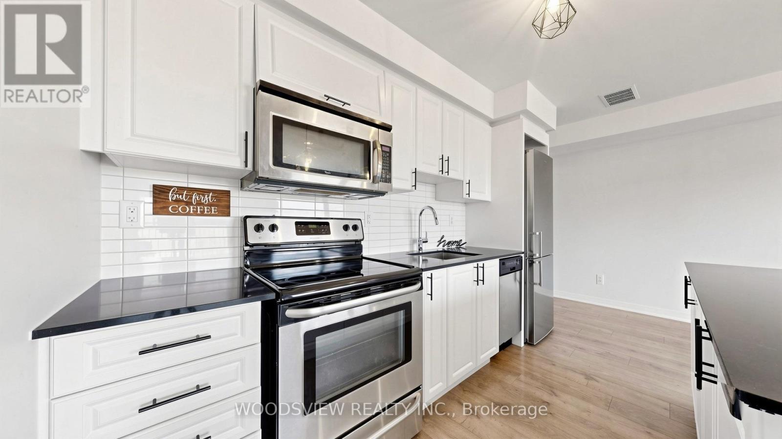 9 - 185 William Duncan Road, Toronto, Ontario  M3K 0B7 - Photo 4 - W13649170