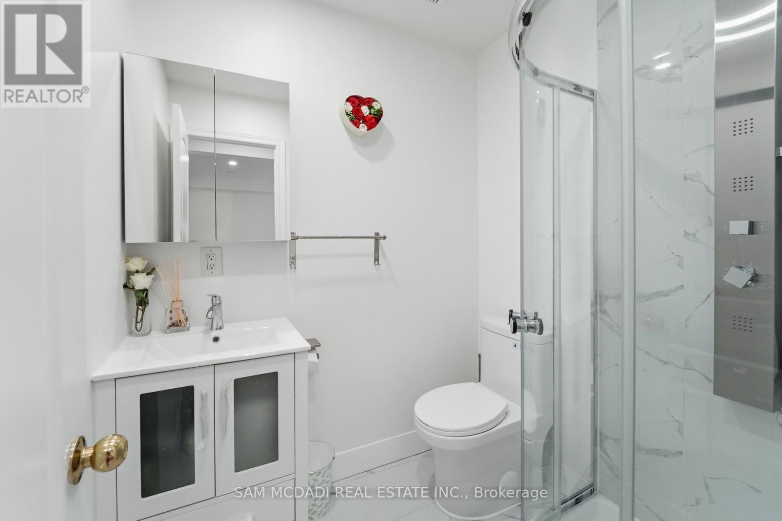 3071 Bayberry Drive, Mississauga, Ontario  L5N 6P1 - Photo 13 - W13649184