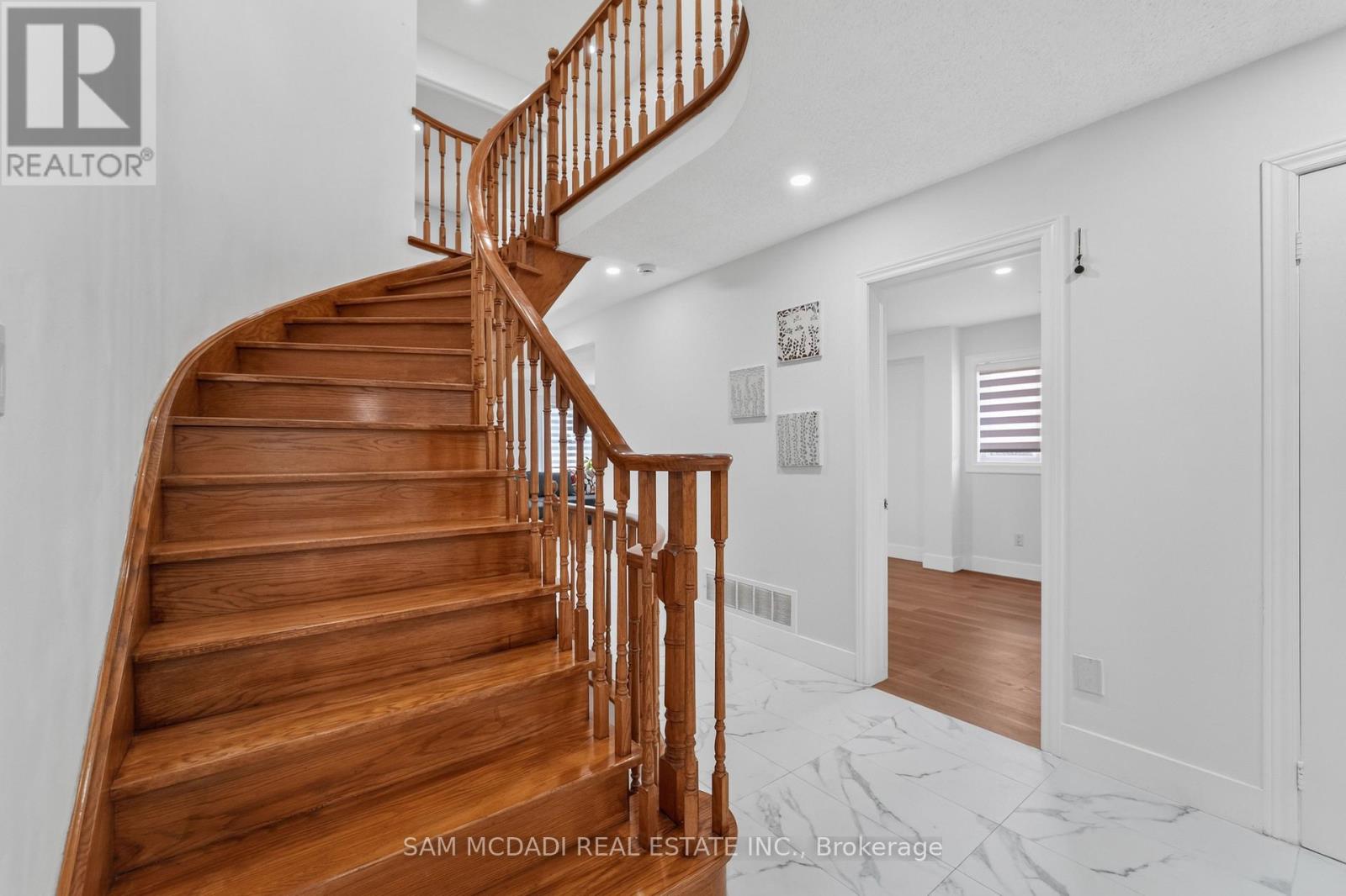 3071 Bayberry Drive, Mississauga, Ontario  L5N 6P1 - Photo 15 - W13649184