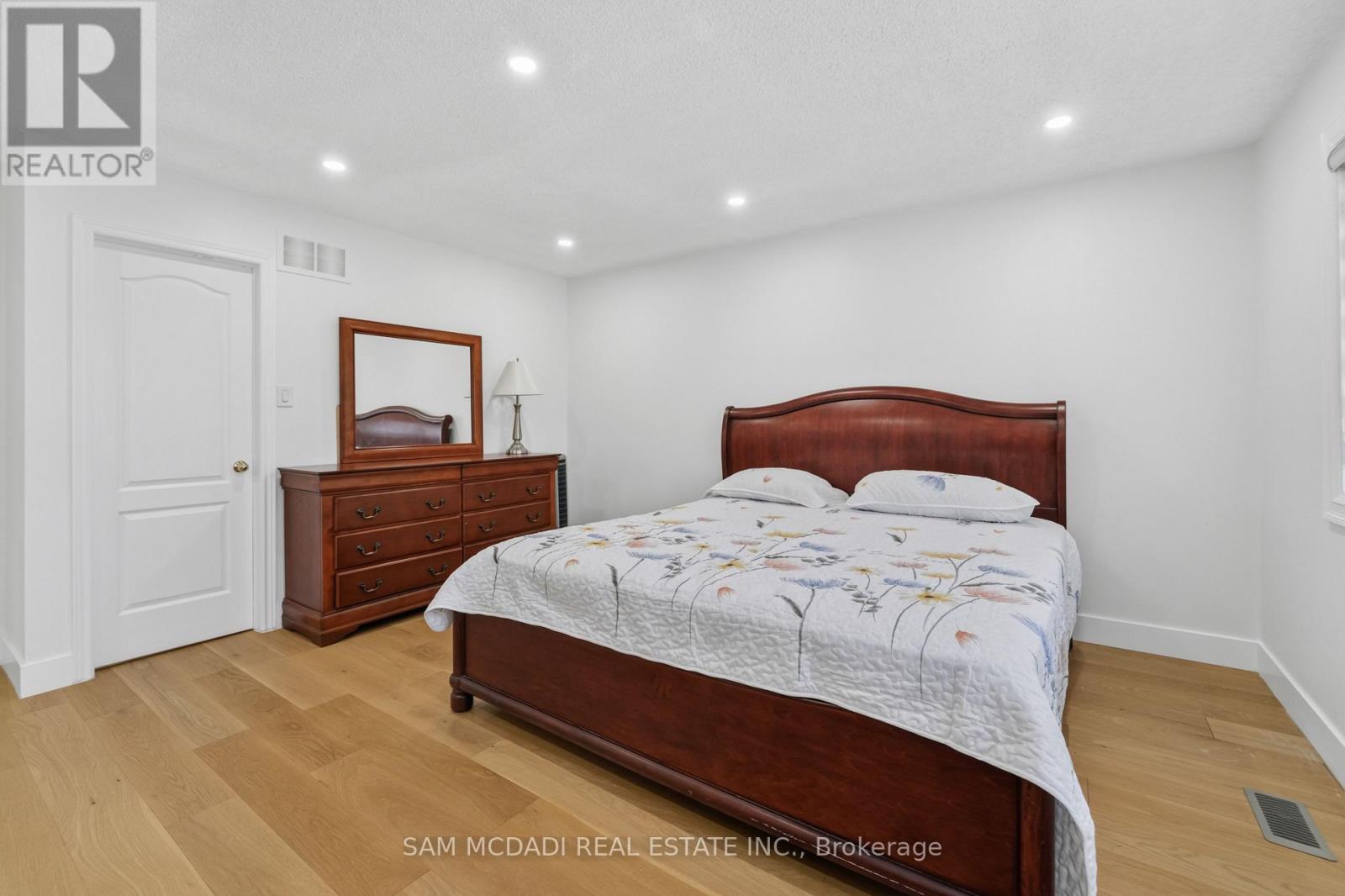 3071 Bayberry Drive, Mississauga, Ontario  L5N 6P1 - Photo 25 - W13649184