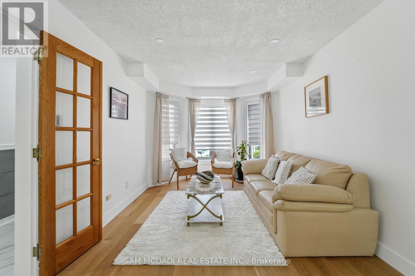 3071 Bayberry Drive, Mississauga, Ontario  L5N 6P1 - Photo 4 - W13649184