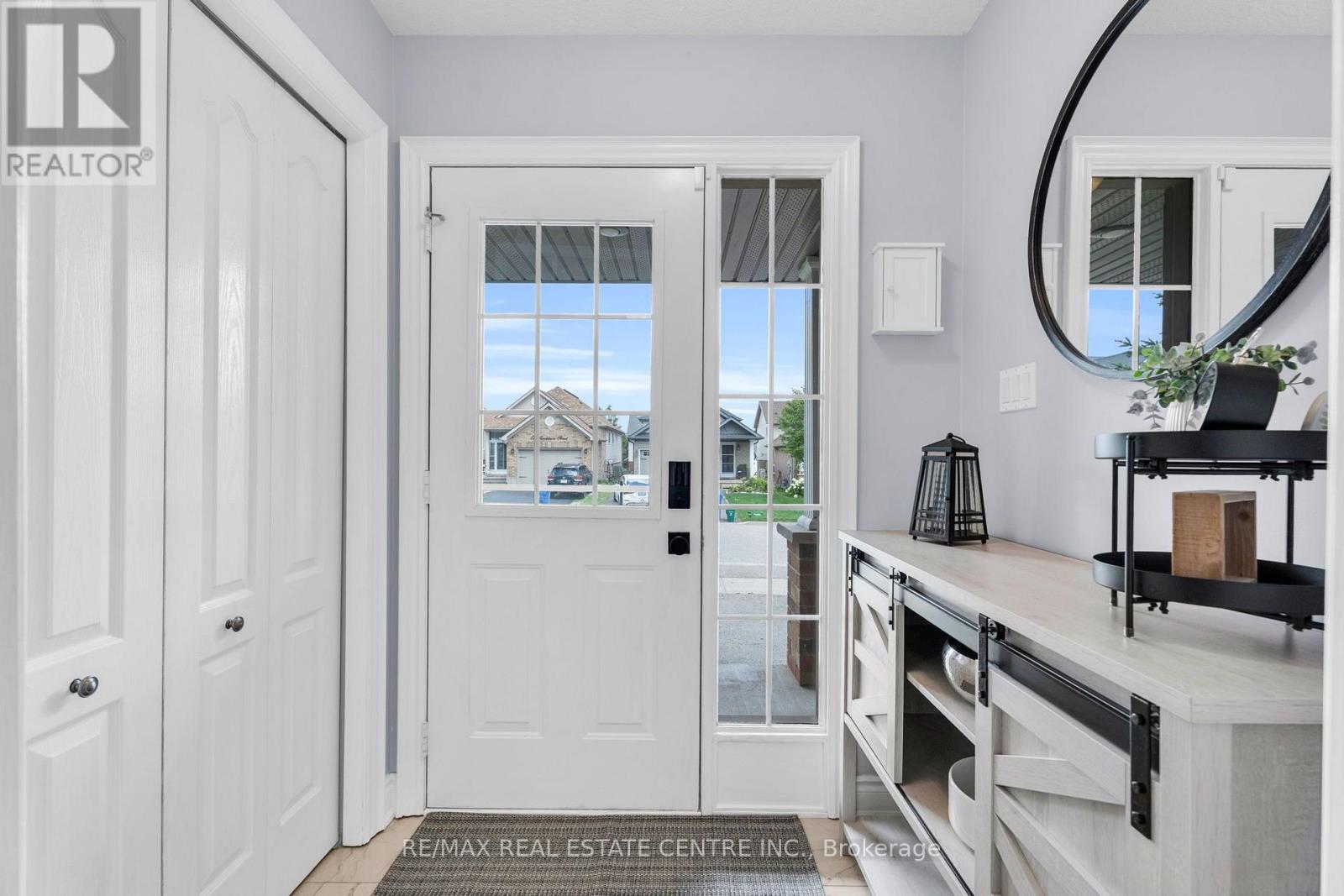 20 Henderson Street, Orangeville, Ontario  L9W 5G1 - Photo 4 - W13649210