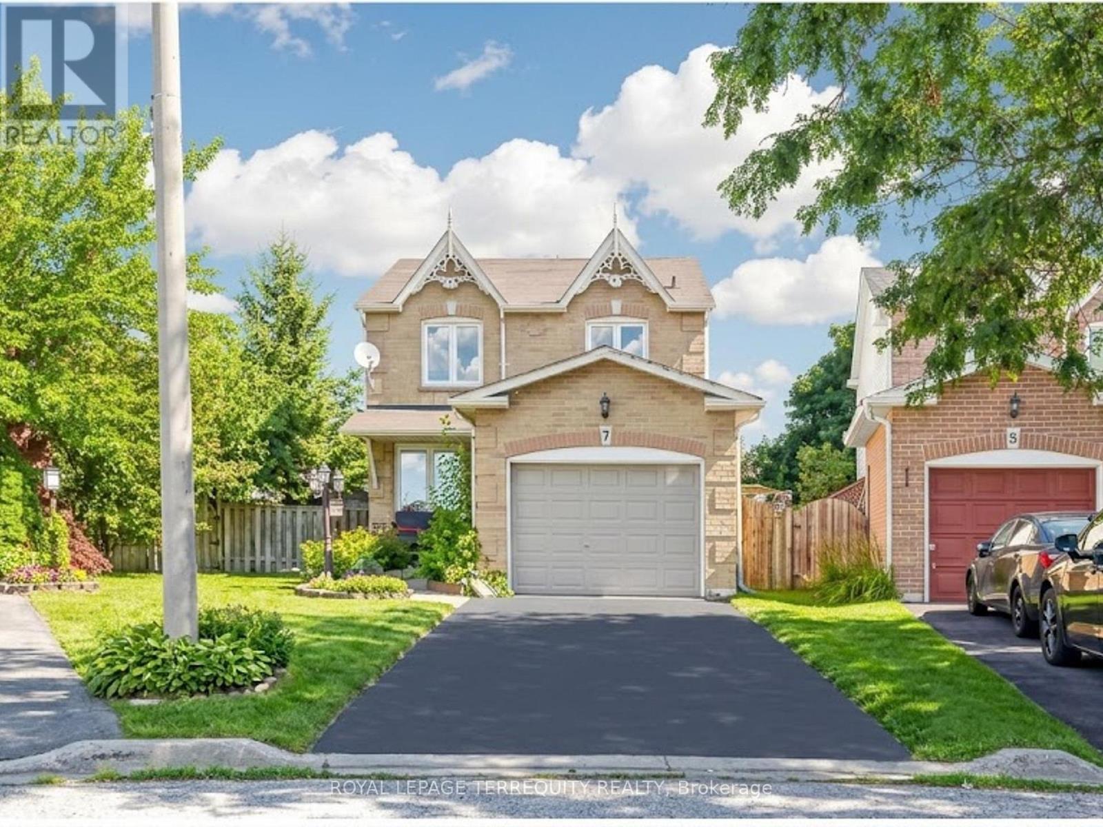 7 Yorkville Court, Clarington, Ontario  L1E 2A7 - Photo 2 - E13648888