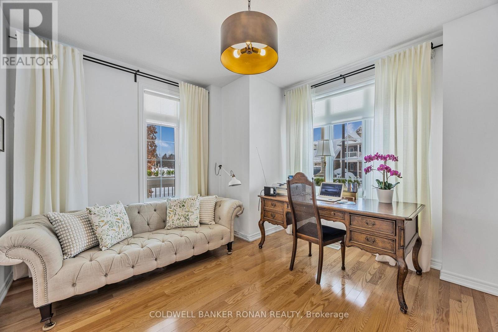 71 Cauthers Crescent, New Tecumseth, Ontario  L9R 0L2 - Photo 6 - N13526224