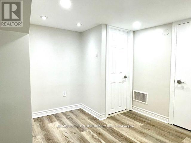Bsmnt - 981 Davis Drive, Newmarket, Ontario L3Y 2R7 - Photo 5 - N13648994