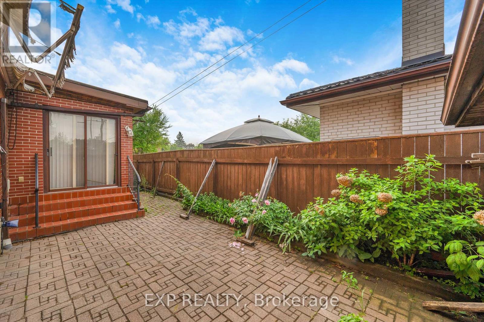 52 Storer Drive, Toronto, Ontario  M9M 1X5 - Photo 46 - W13646638