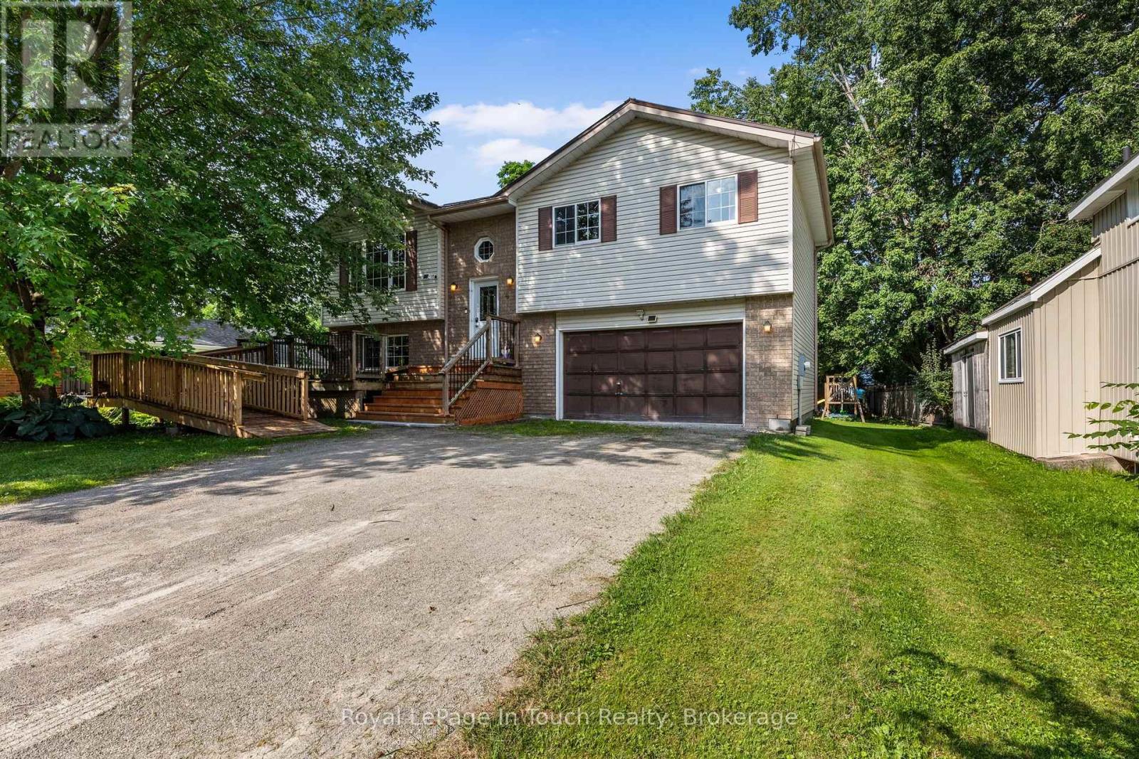 4 EPLETT STREET, Severn, Ontario