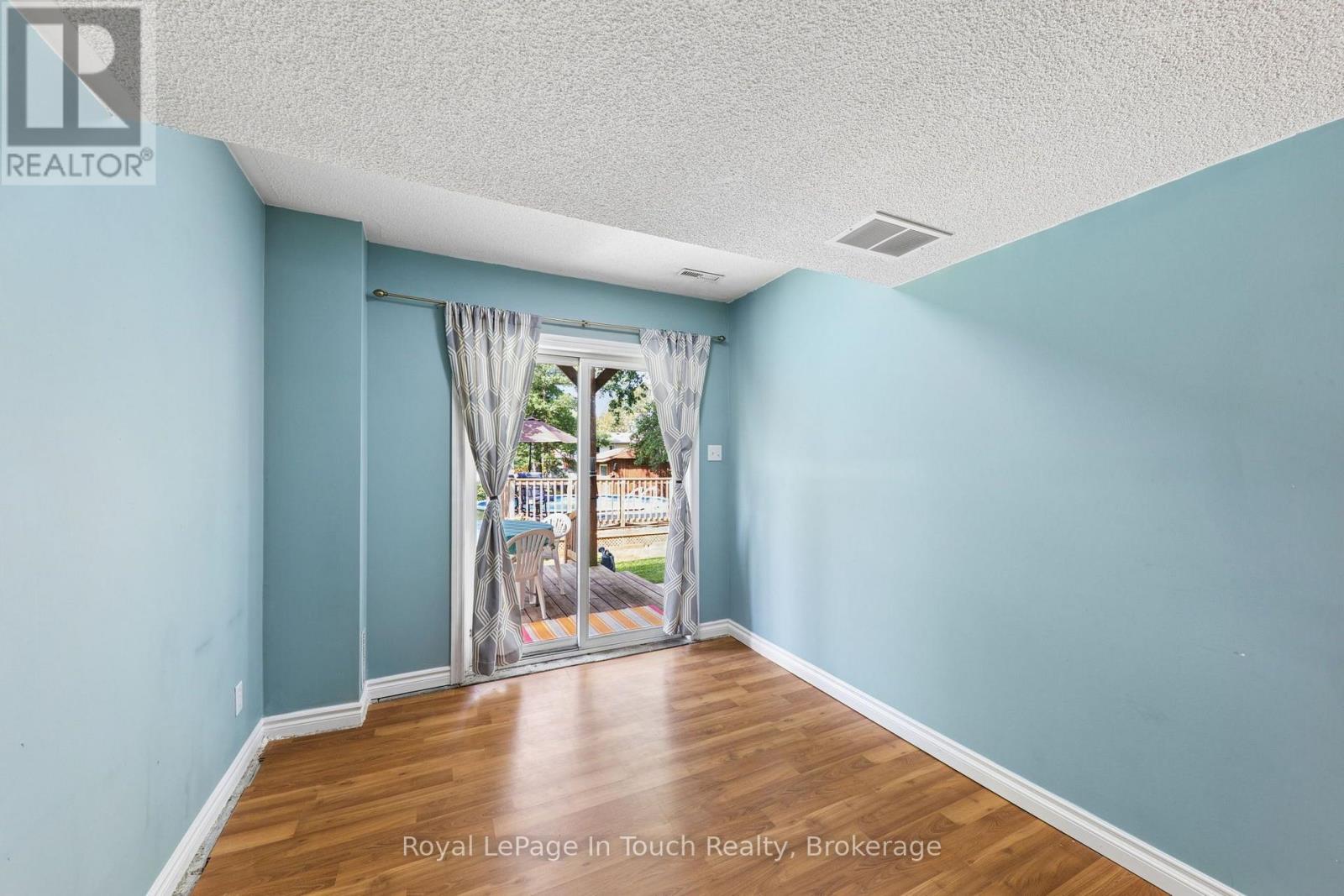 4 Eplett Street, Severn, Ontario  L0K 1E0 - Photo 34 - S13649226