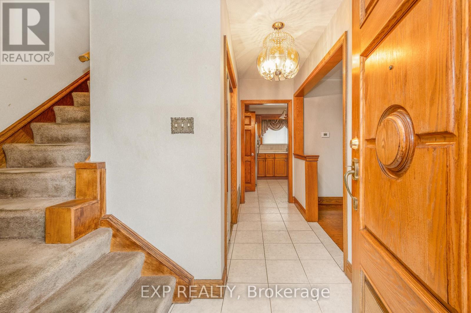 52 Storer Drive, Toronto, Ontario M9M 1X5 - Photo 5 - W13646638