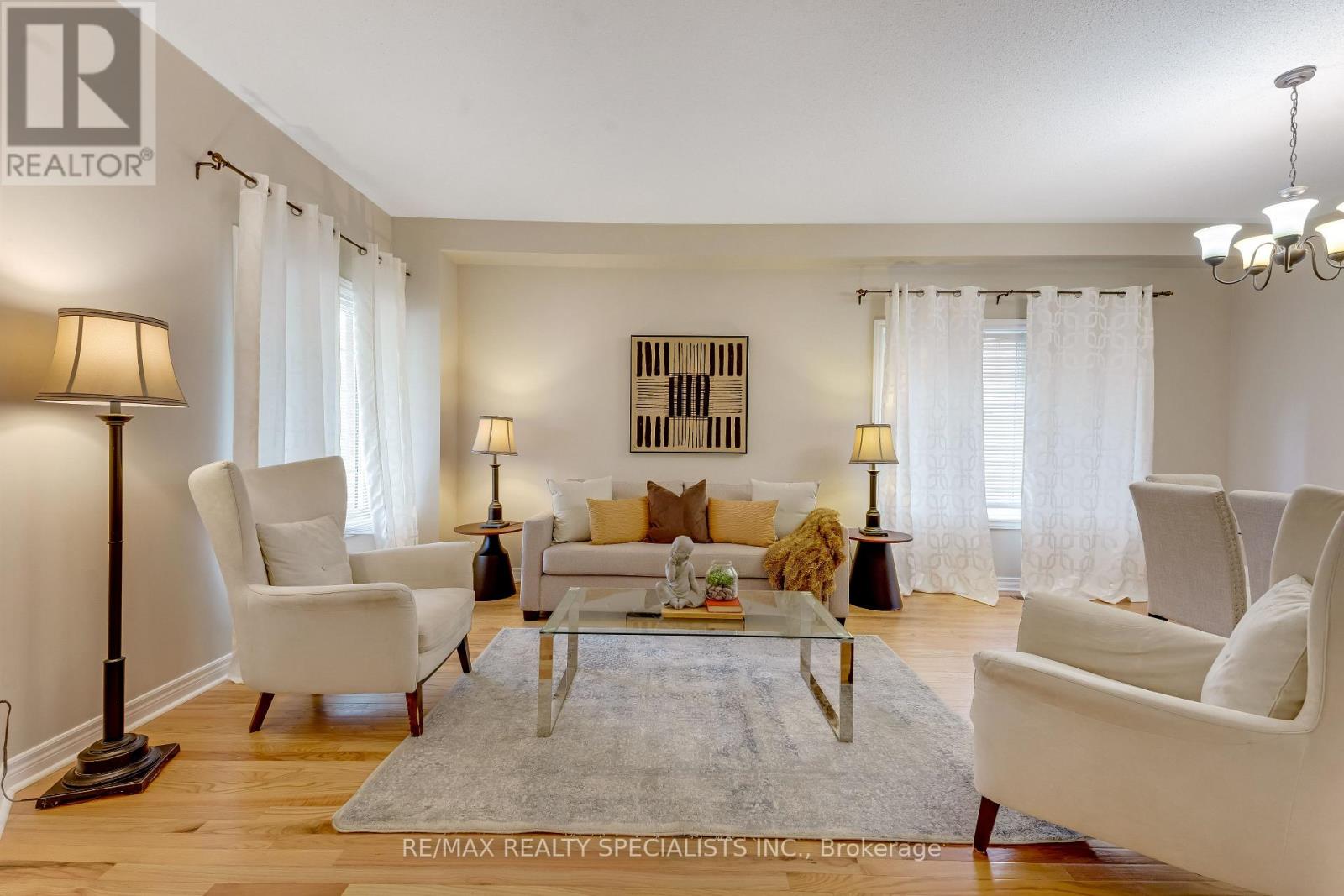 59 Masters Green Crescent, Brampton, Ontario  L7A 3K6 - Photo 4 - W13647088