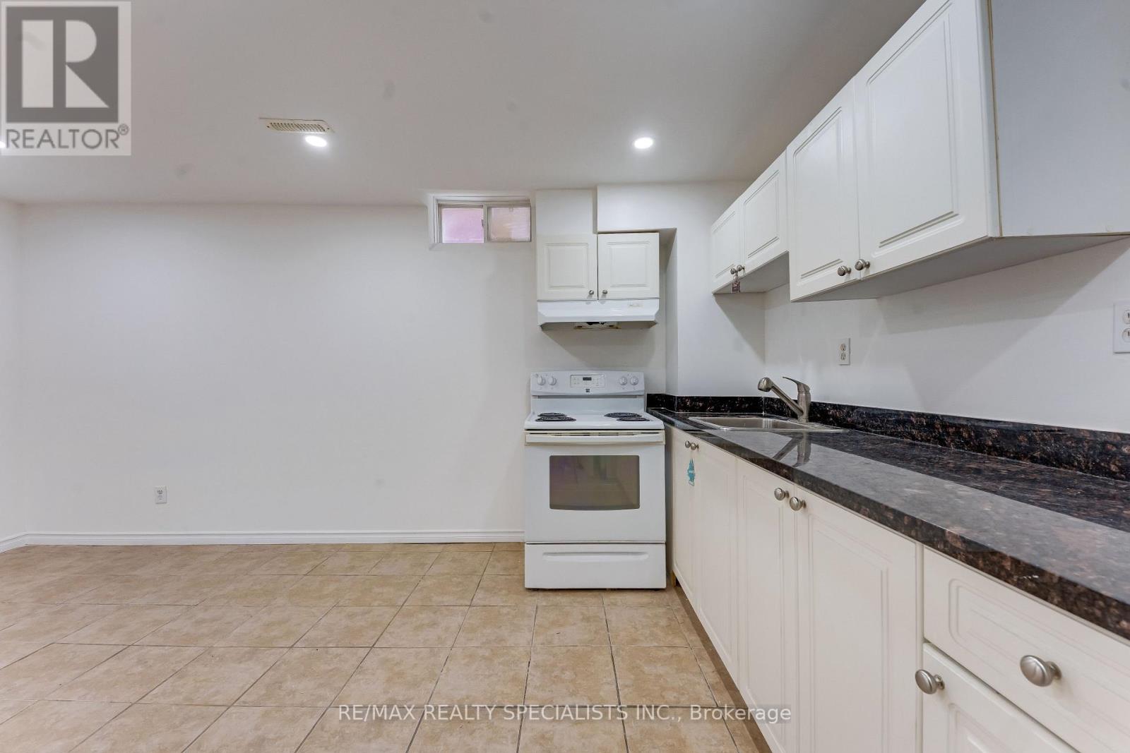 59 Masters Green Crescent, Brampton, Ontario  L7A 3K6 - Photo 38 - W13647088