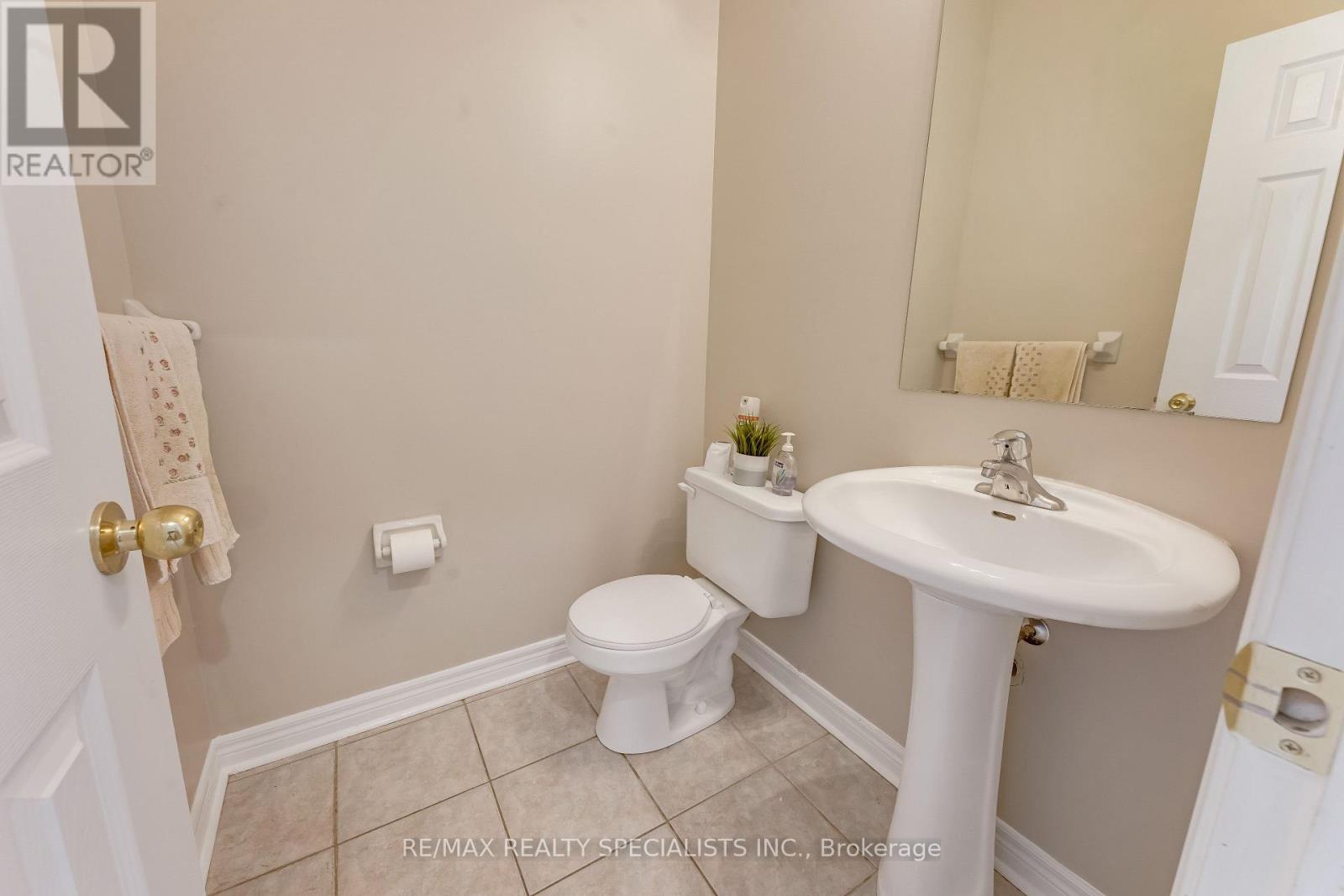 59 Masters Green Crescent, Brampton, Ontario  L7A 3K6 - Photo 13 - W13647088