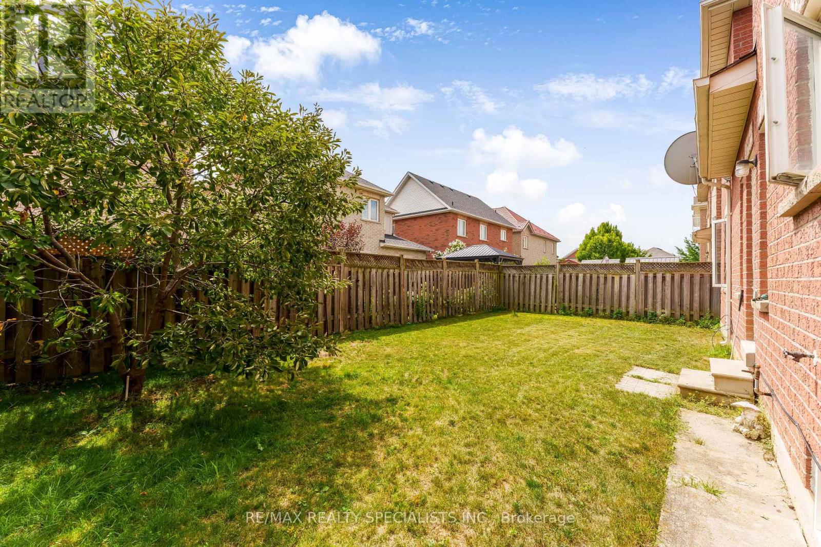 59 Masters Green Crescent, Brampton, Ontario  L7A 3K6 - Photo 45 - W13647088