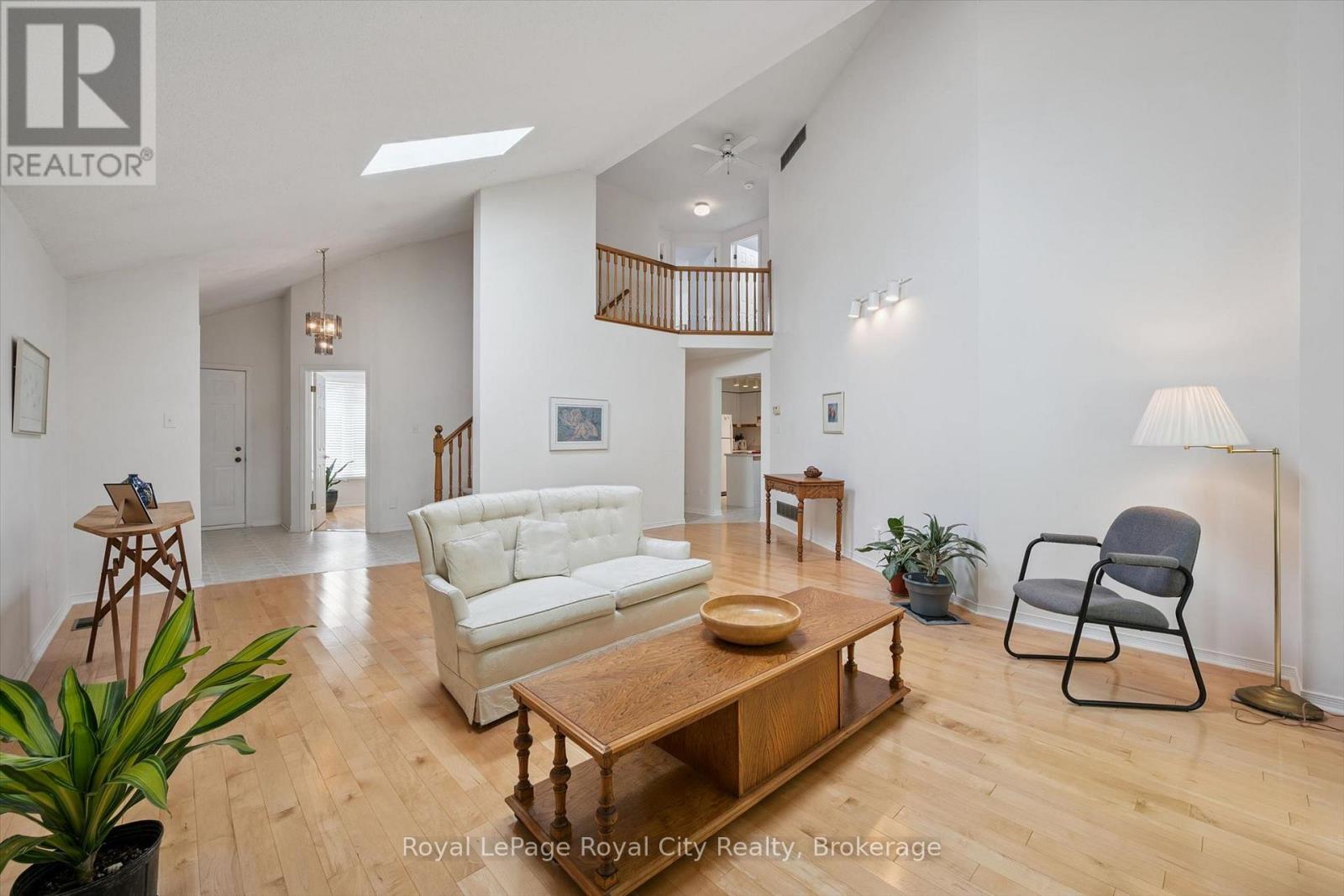8 Mollison Court, Guelph, Ontario  N1C 1A7 - Photo 5 - X13649168
