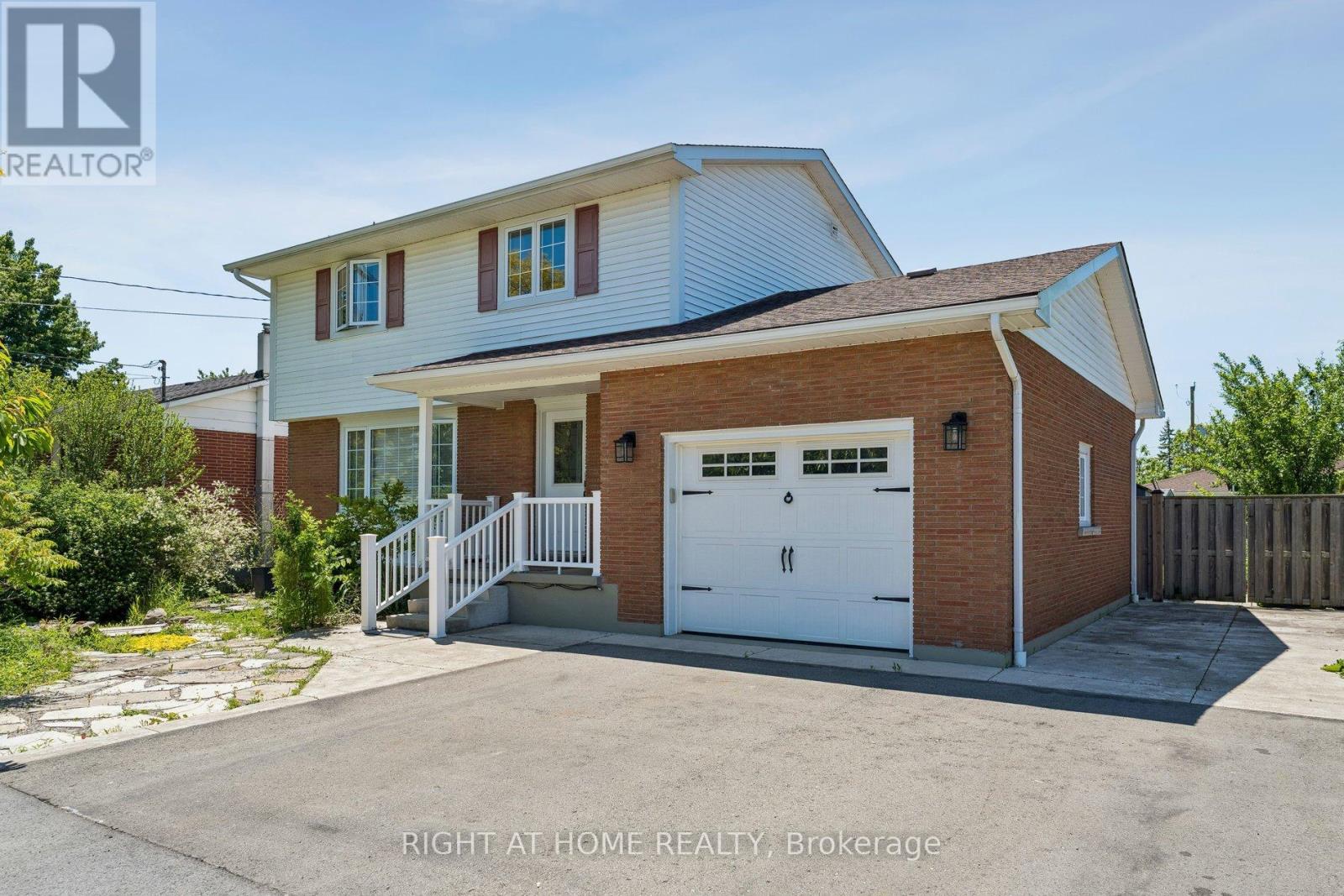 15 King Street, Fort Erie, Ontario  L2A 3Z3 - Photo 2 - X13649024