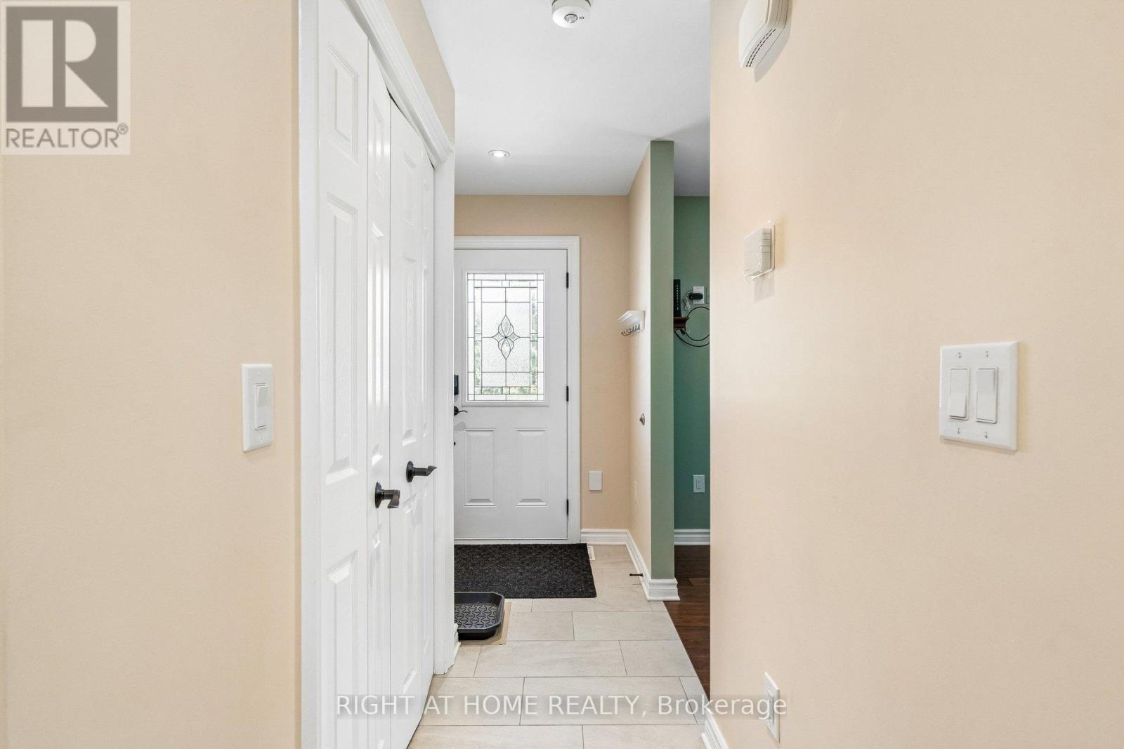 15 King Street, Fort Erie, Ontario  L2A 3Z3 - Photo 5 - X13649024