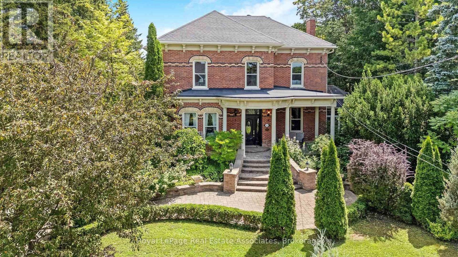 81 MAIN STREET E, Grey Highlands, Ontario