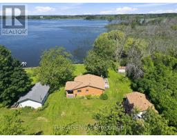 151 HUYCKS BAY ROAD, Prince Edward County, Ontario