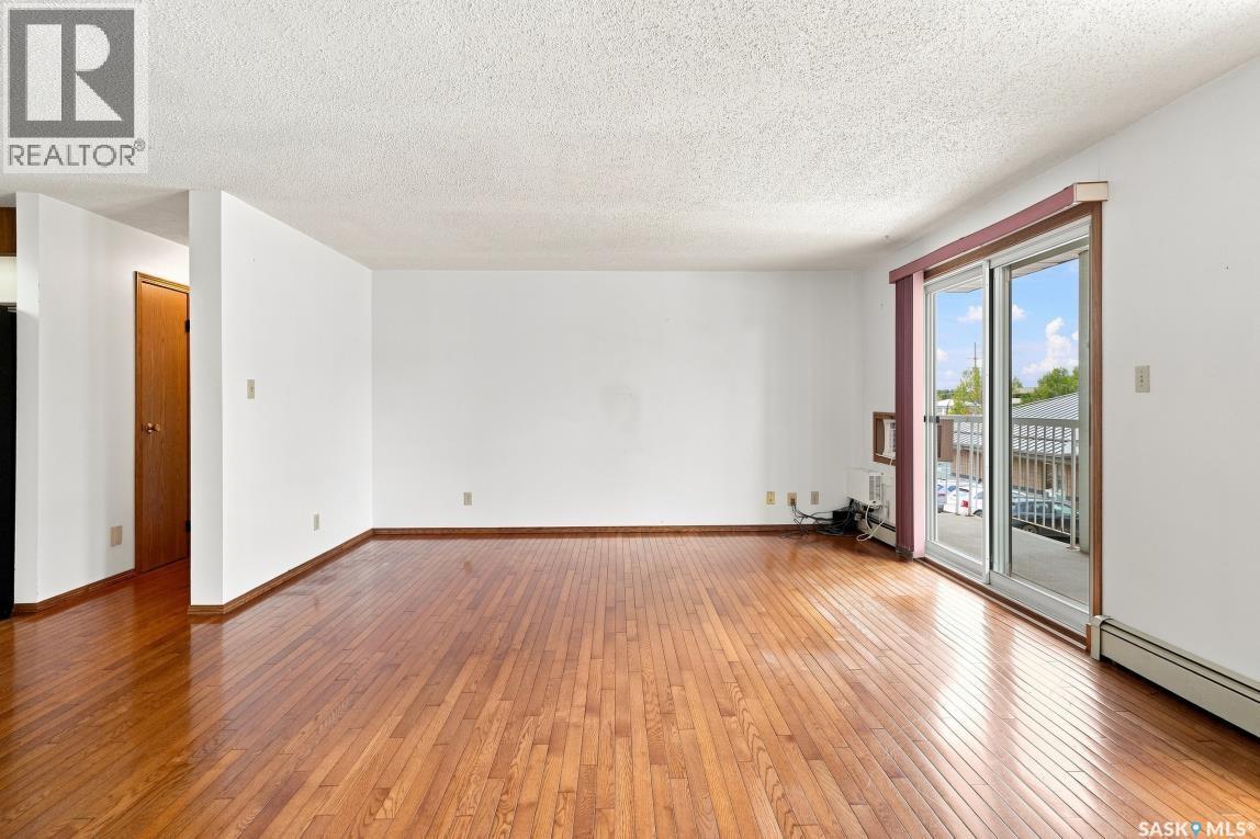 203 918 Argyle Avenue, Saskatoon, Saskatchewan  S7H 2V9 - Photo 2 - SK044874