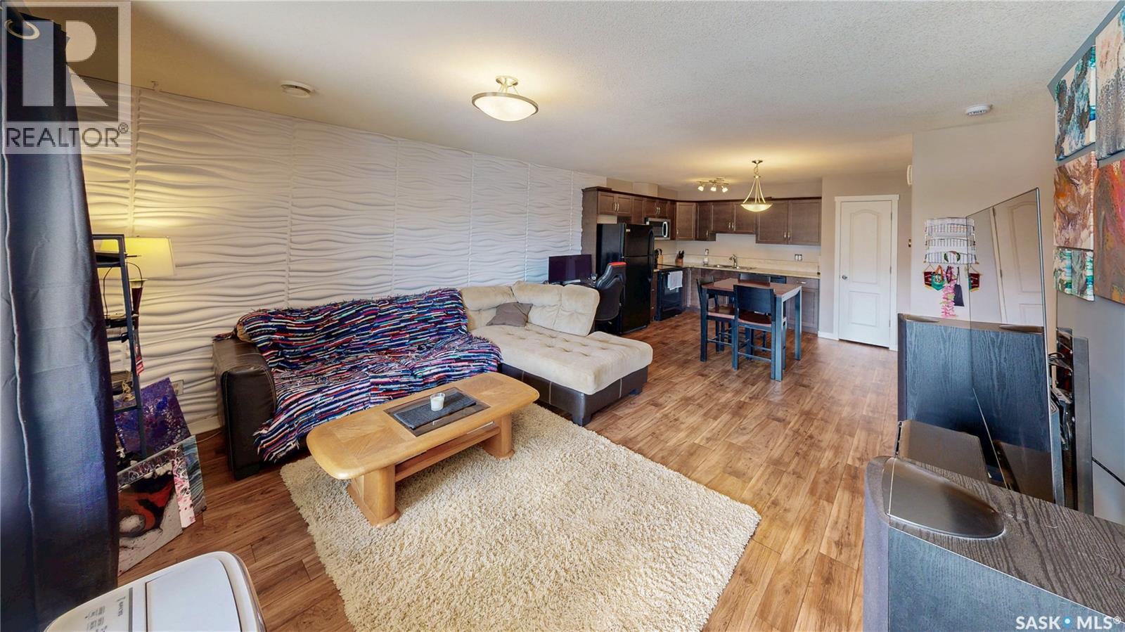 216 1220 Empress Street, Regina, Saskatchewan  S4T 1G7 - Photo 3 - SK044772