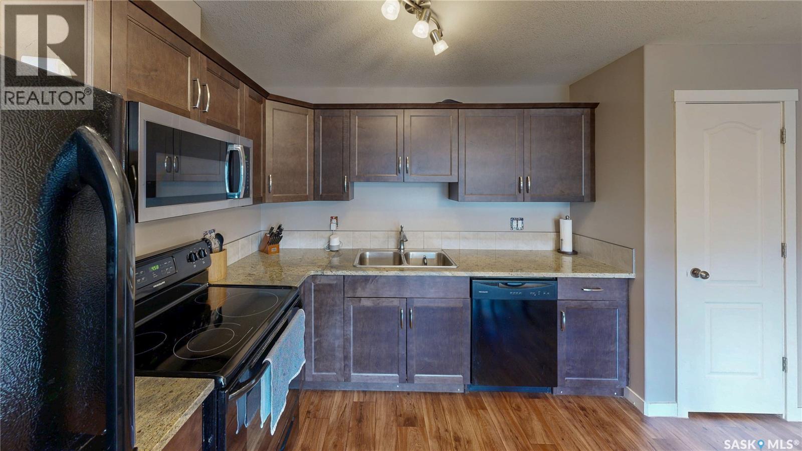 216 1220 Empress Street, Regina, Saskatchewan  S4T 1G7 - Photo 5 - SK044772