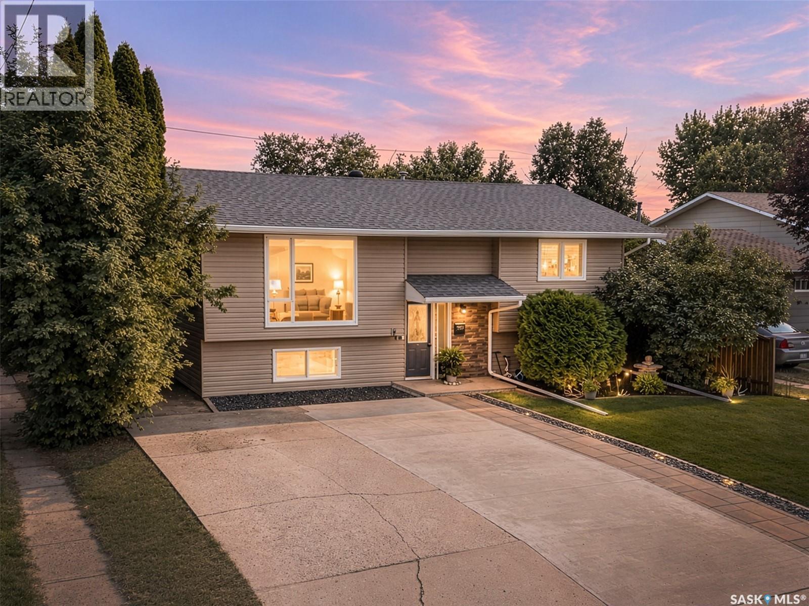 951 Holdsworth CRESCENT, moose jaw, Saskatchewan