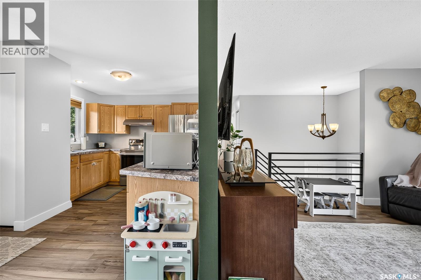 951 Holdsworth Crescent, Moose Jaw, Saskatchewan  S6H 6T8 - Photo 18 - SK044721
