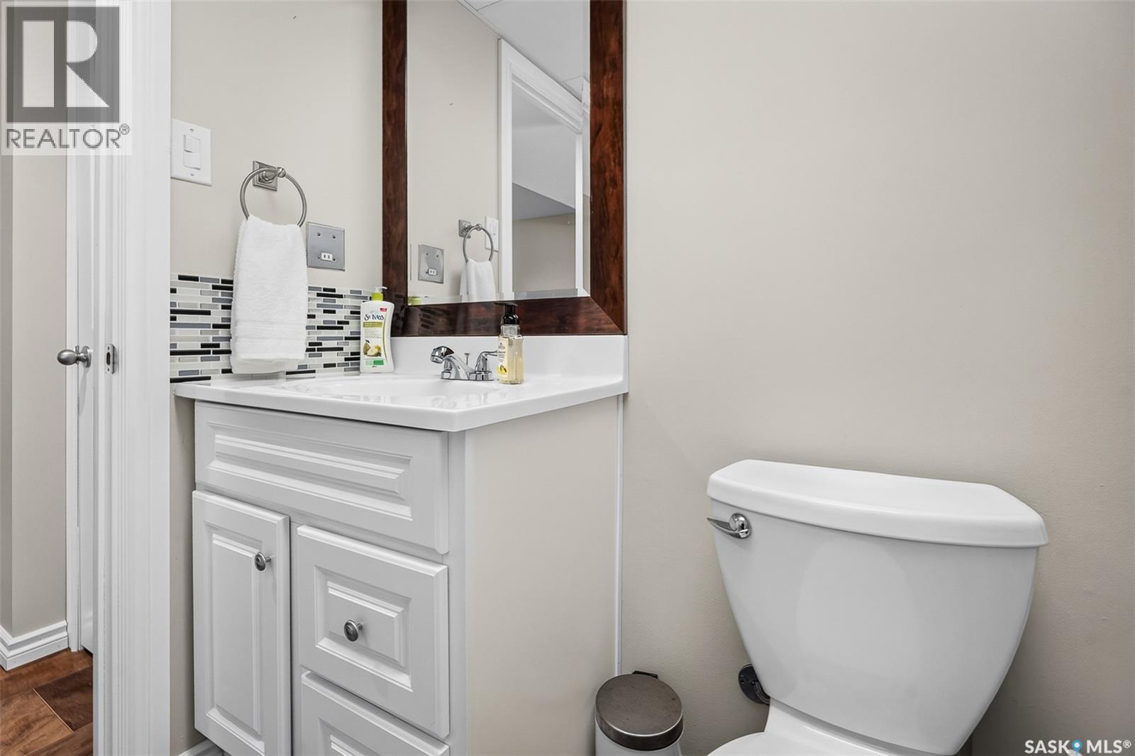 951 Holdsworth Crescent, Moose Jaw, Saskatchewan  S6H 6T8 - Photo 43 - SK044721