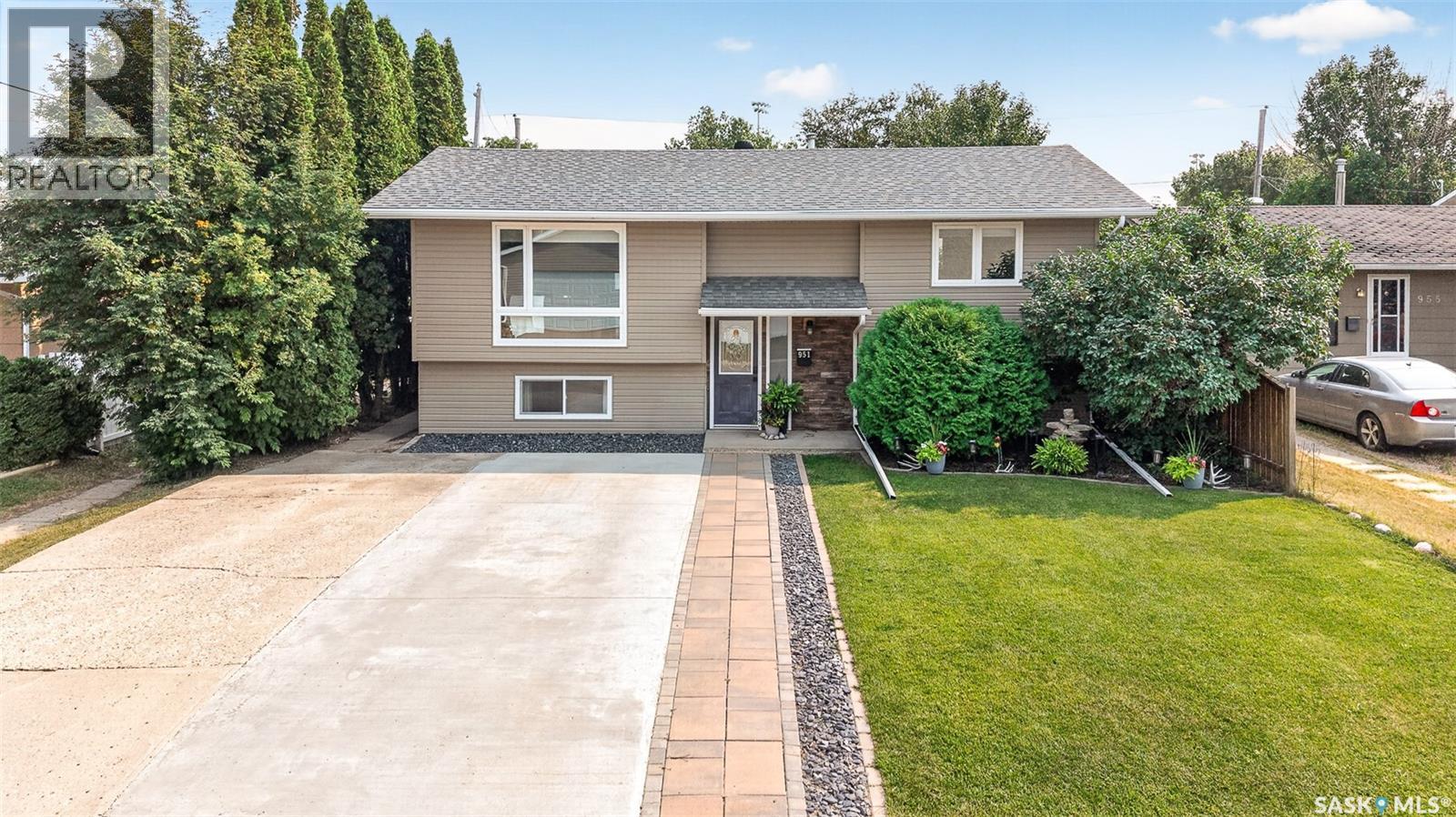 951 Holdsworth Crescent, Moose Jaw, Saskatchewan  S6H 6T8 - Photo 65 - SK044721