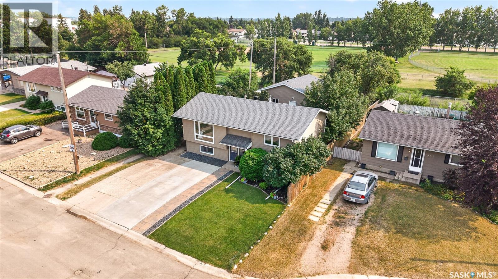 951 Holdsworth Crescent, Moose Jaw, Saskatchewan  S6H 6T8 - Photo 68 - SK044721