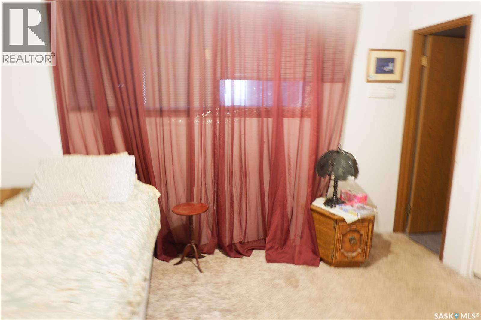 235 King Street, Coronach, Saskatchewan  S0H 0Z0 - Photo 10 - SK044676