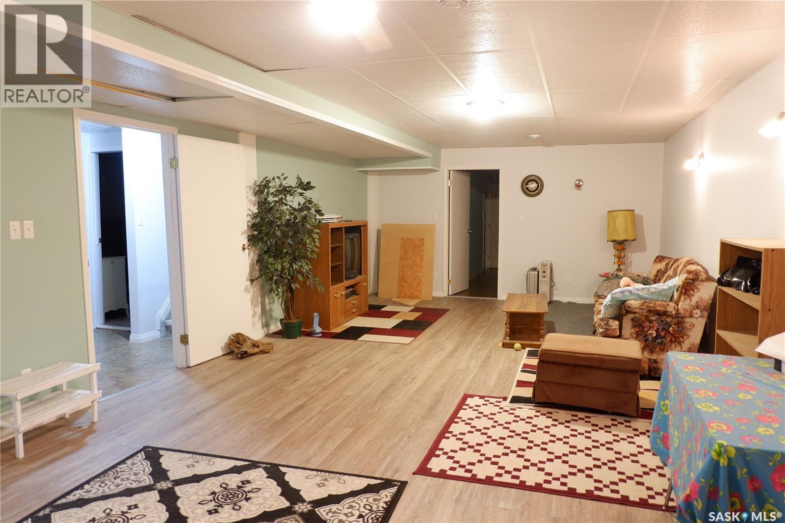 235 King Street, Coronach, Saskatchewan  S0H 0Z0 - Photo 20 - SK044676